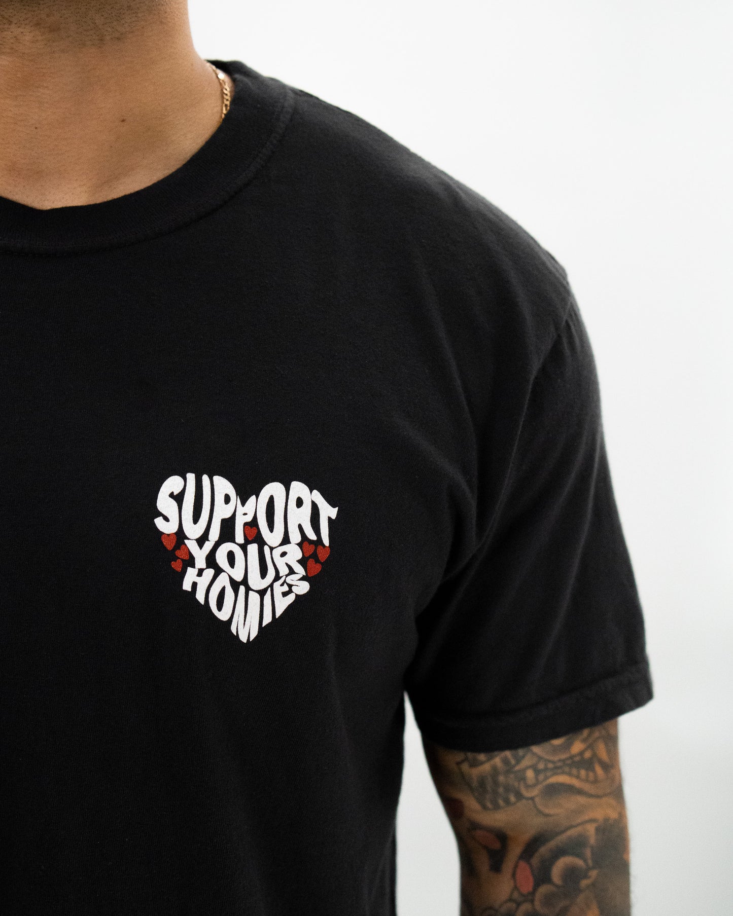 “SUPPORT YOUR HOMIES” TEE (BLACK/MULTICOLOR)